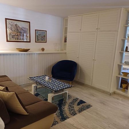 Accommodation Tomcuk โกตอร์ ภายนอก รูปภาพ