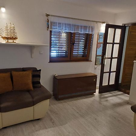 Accommodation Tomcuk โกตอร์ ภายนอก รูปภาพ