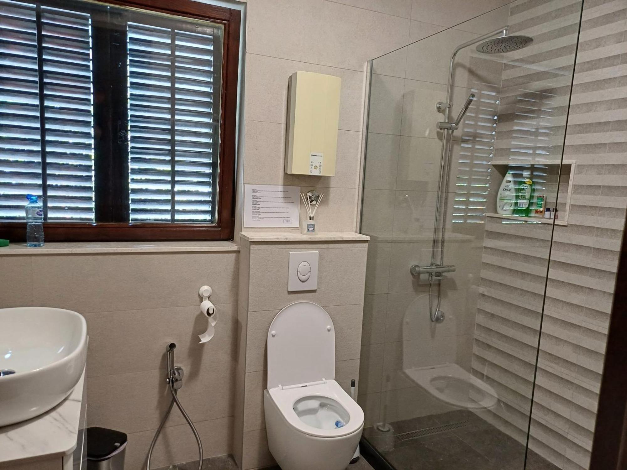 Accommodation Tomcuk โกตอร์ ภายนอก รูปภาพ
