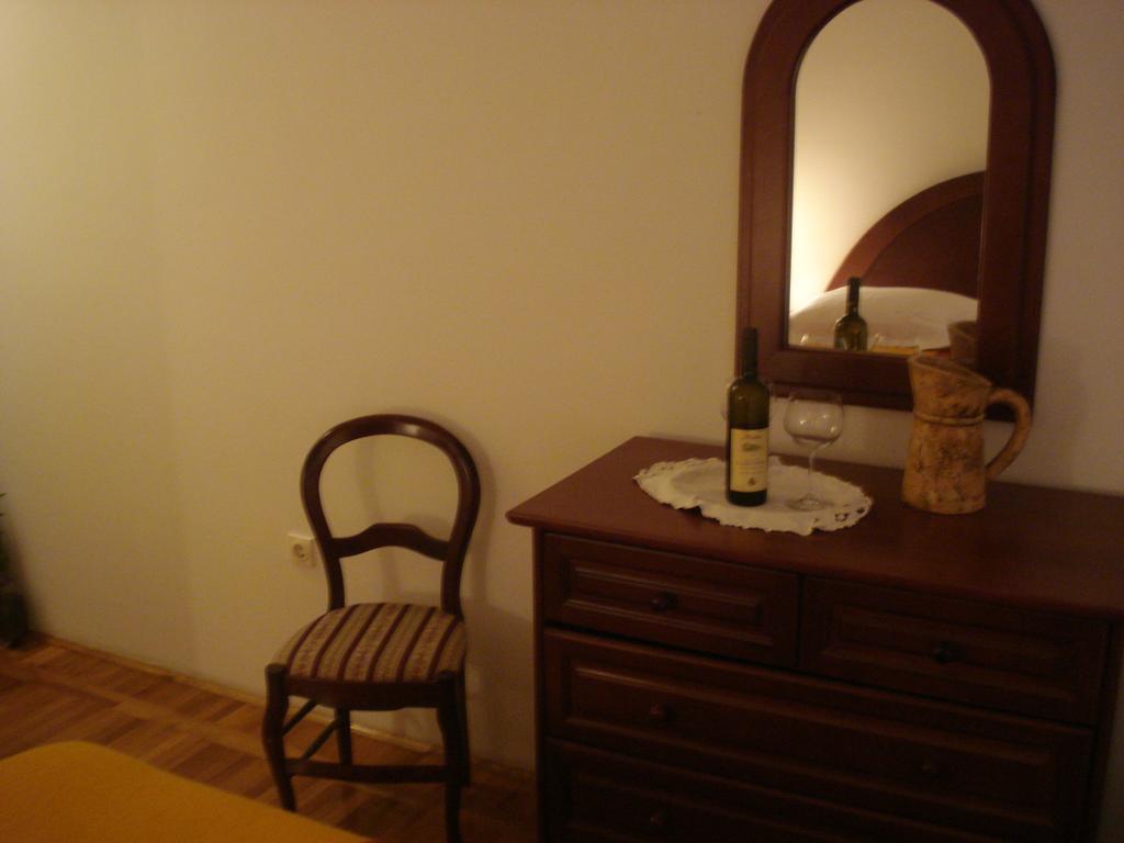Accommodation Tomcuk โกตอร์ ห้อง รูปภาพ