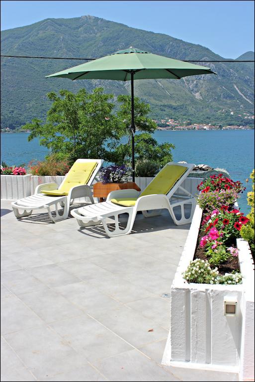 Accommodation Tomcuk โกตอร์ ภายนอก รูปภาพ
