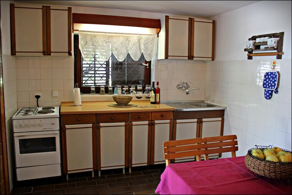 Accommodation Tomcuk โกตอร์ ห้อง รูปภาพ