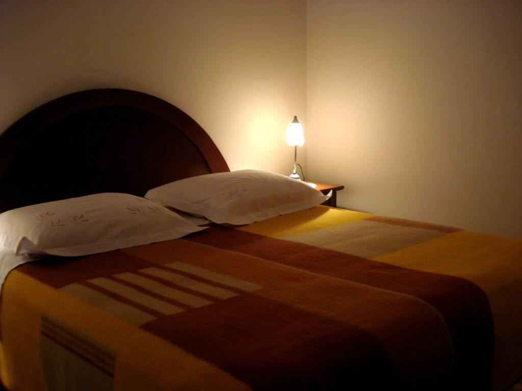 Accommodation Tomcuk โกตอร์ ห้อง รูปภาพ
