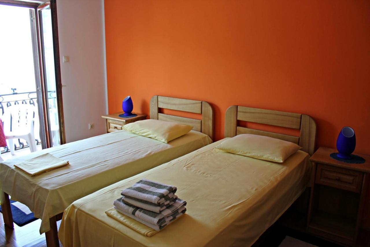 Accommodation Tomcuk โกตอร์ ห้อง รูปภาพ
